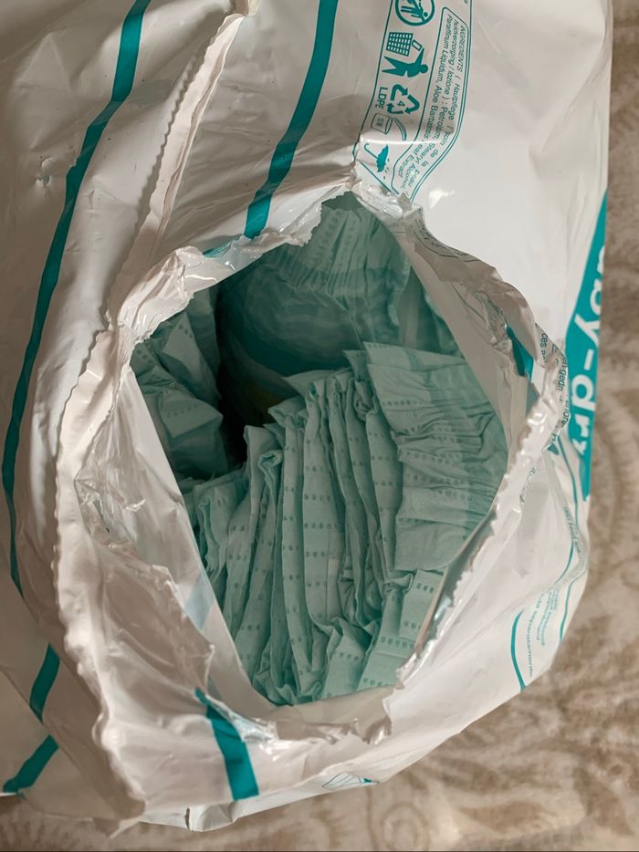 53 couches Pampers baby-dry taille 4 - photo numéro 3