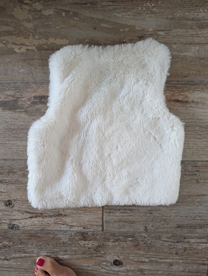 Jolie gilet sans manches 12 mois - photo numéro 3