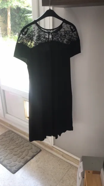 Robe Zara basics taille M