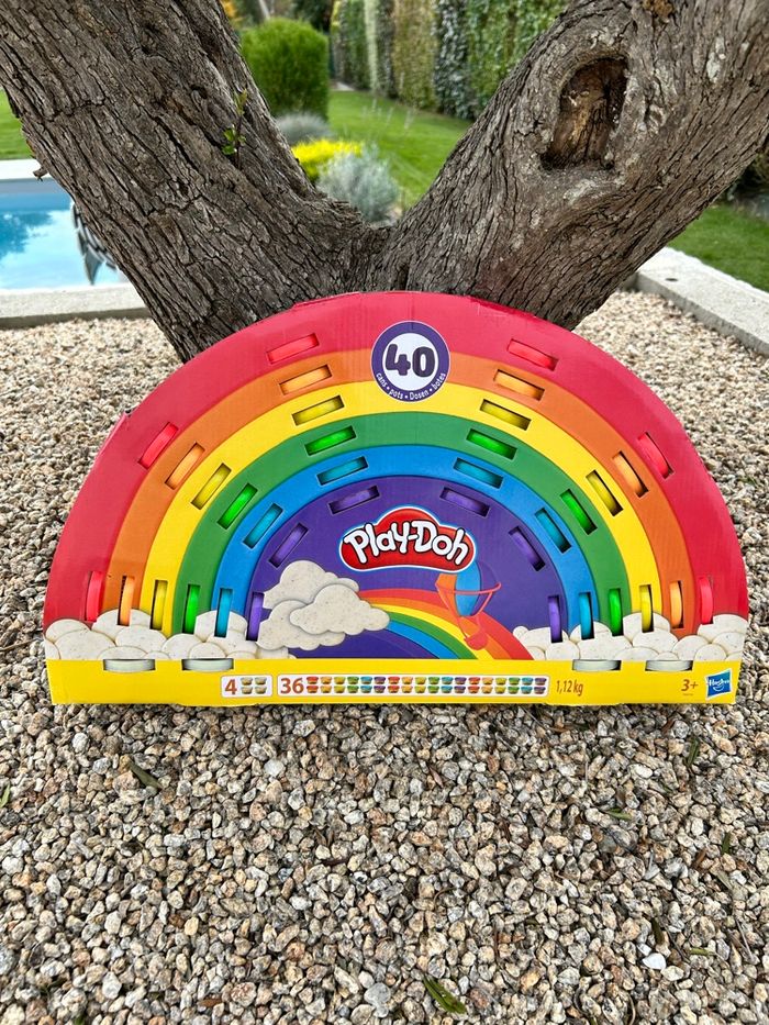 40 pots de pâte à modeler