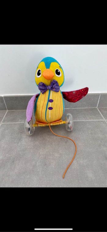 Peluche Pingouin sur roulettes à tirer