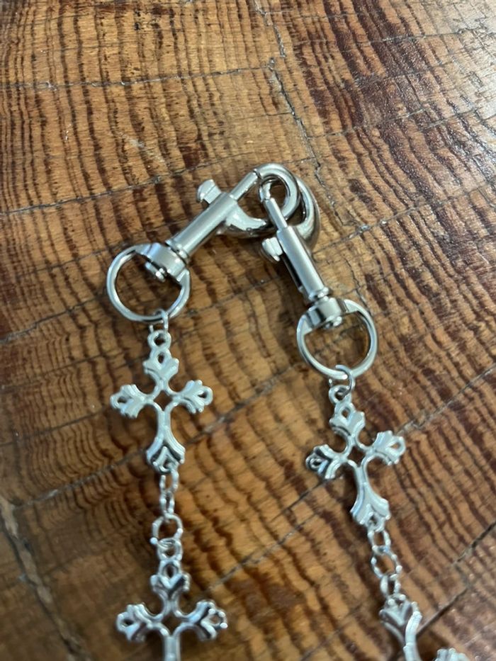 Chaîne de pantalon style Y2K/ gothique motif croix - photo numéro 4