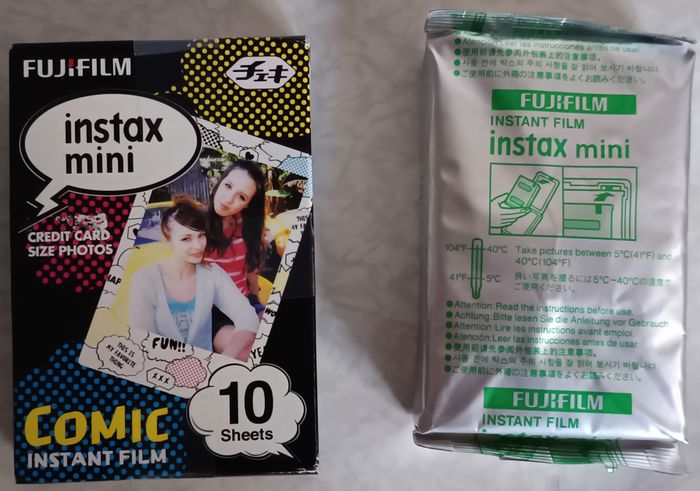 Lot Film Instax Mini Fujifilm Monopack 10 poses Standard + 10 poses Comic Neuf