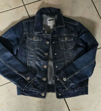 NEUVE !!!(non portée) 🥰🥰🥰👌👌🌸🩷🤩superbe veste en jeans 10 ans fille🤩🩷🌸