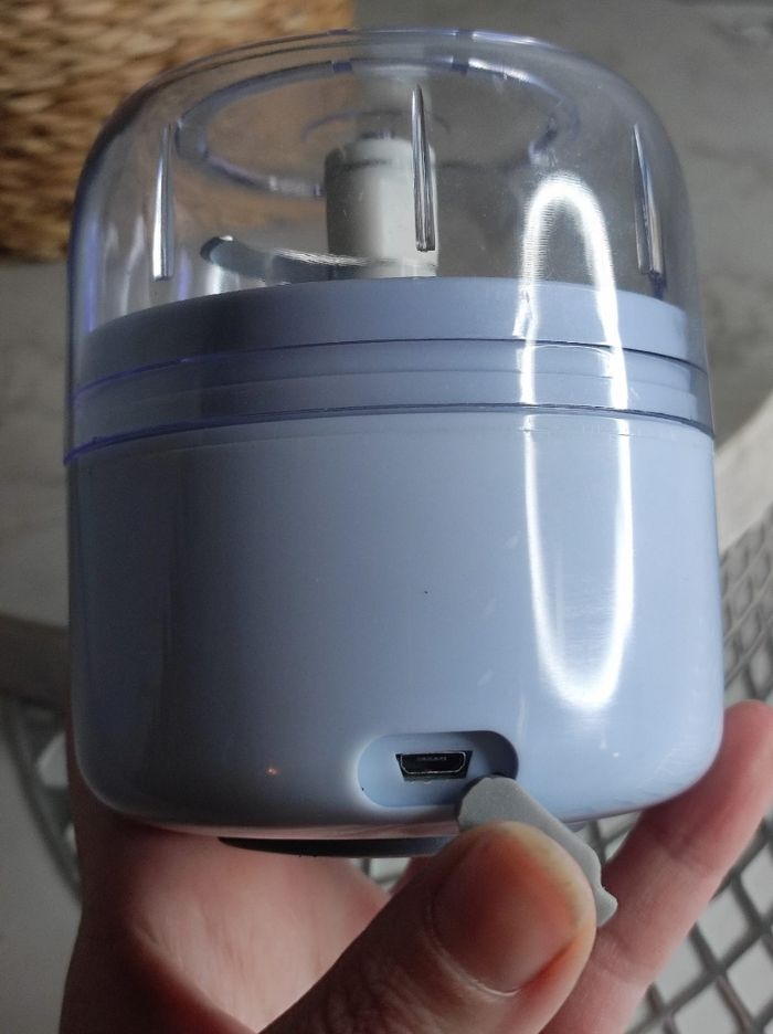 Mini hachoir autonome - photo numéro 4