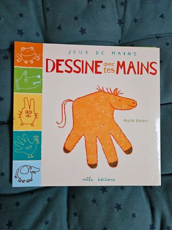 Livre Dessine avec tes mains