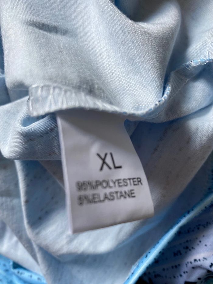 Tee shirt col V rayé bleu et turquoise taille XL - photo numéro 2