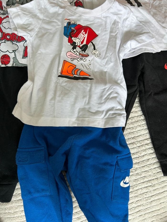 Lot de 3 ensemble Nike 18 mois - photo numéro 2