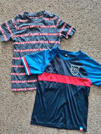 Lot de 2 tee shirts 8 ans
