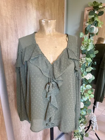 Jolie blouse fluide manches longues femme