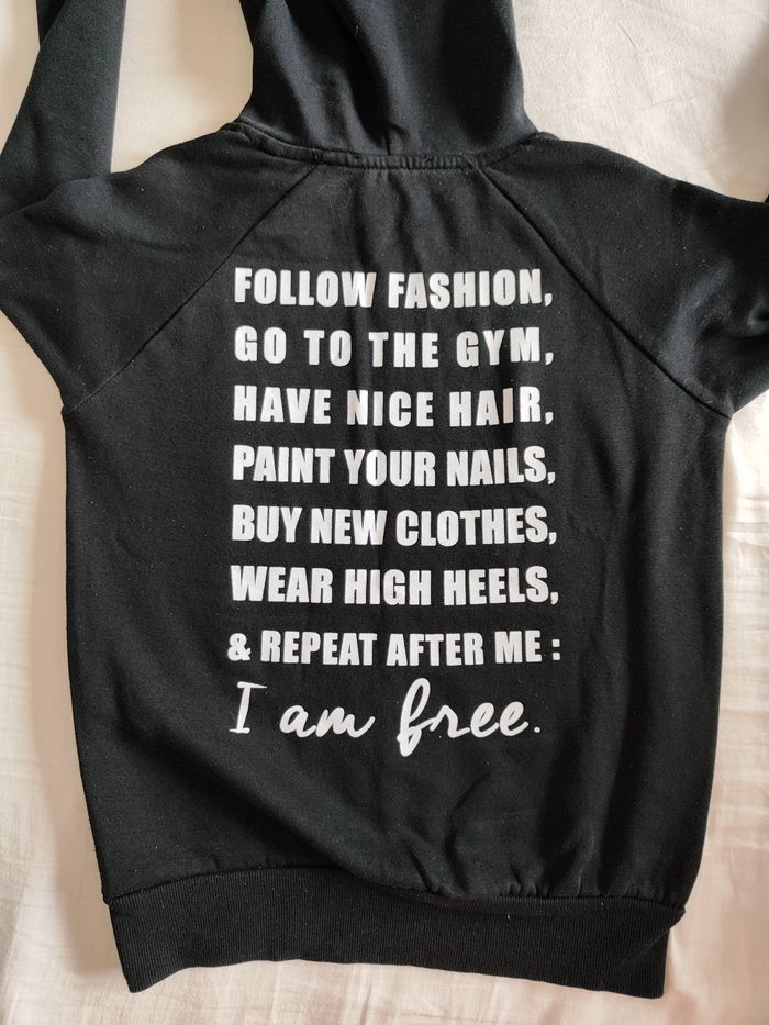 sweat à capuche noir imprimé- taille XXS - photo numéro 3