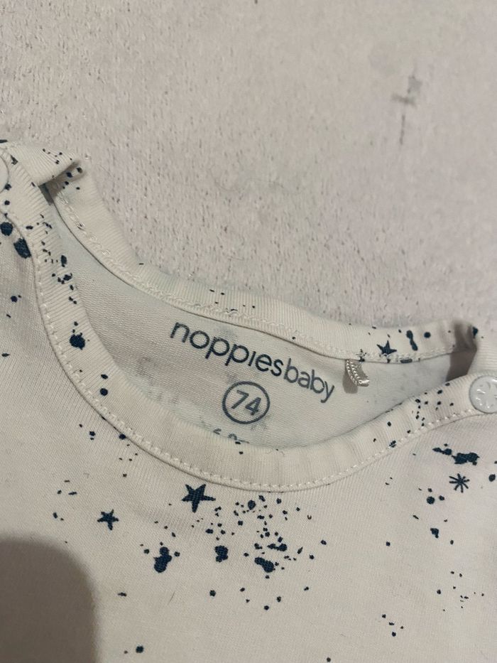 Pull NoppiesBaby 9 mois • Étoiles bleu marine • Très bon état - photo numéro 2