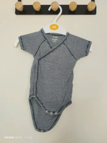 Bodie a rayures taille 3 mois