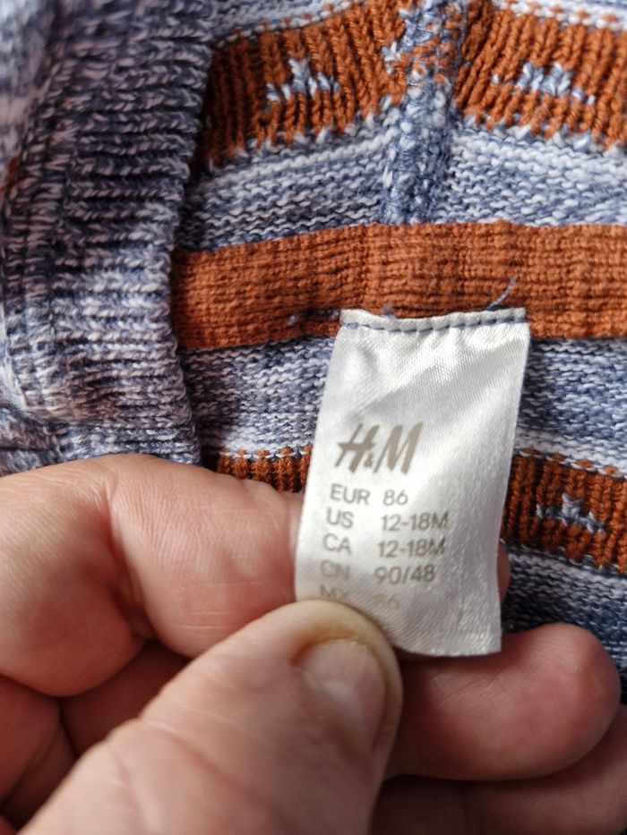 Superbe pull jaquart à capuche - photo numéro 2