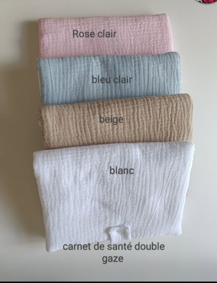 Protège carnet de santé double gaze