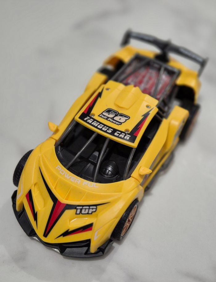 Voiture de course à friction jaune jouet enfant