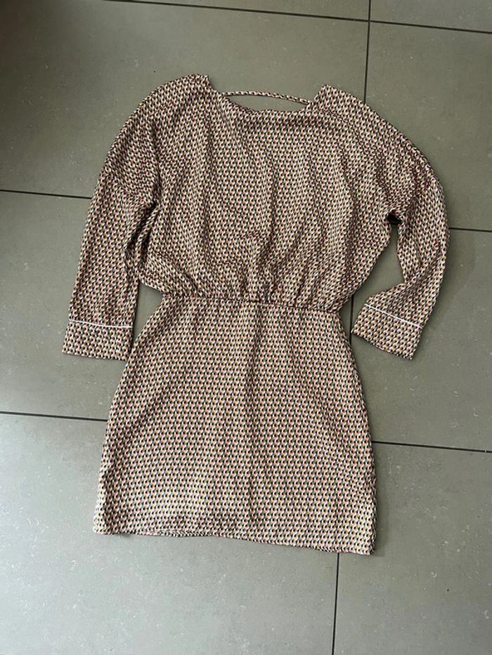 Robe à motifs dos nu Zara XS