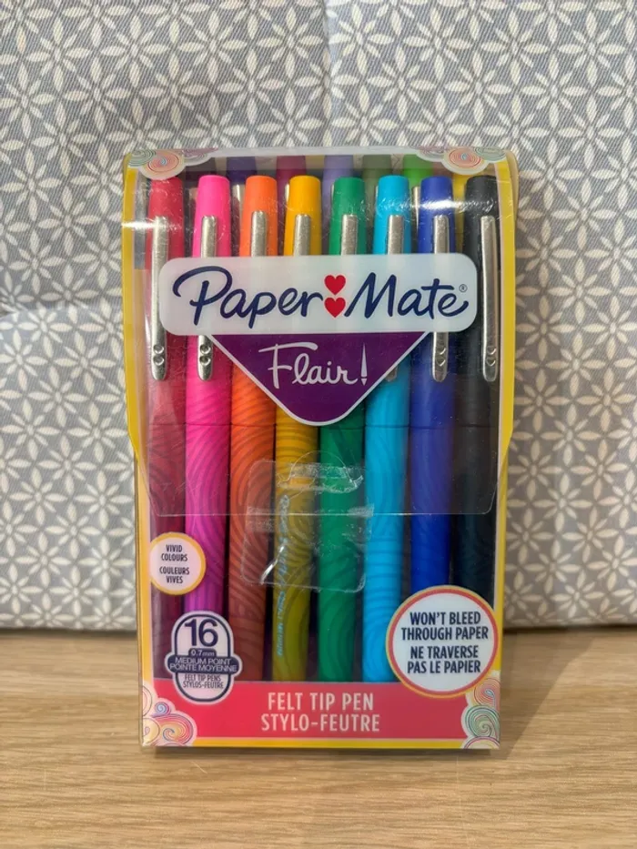 Pochette de 16 Stylos-feutres d'Ecriture "Flair" Décorés