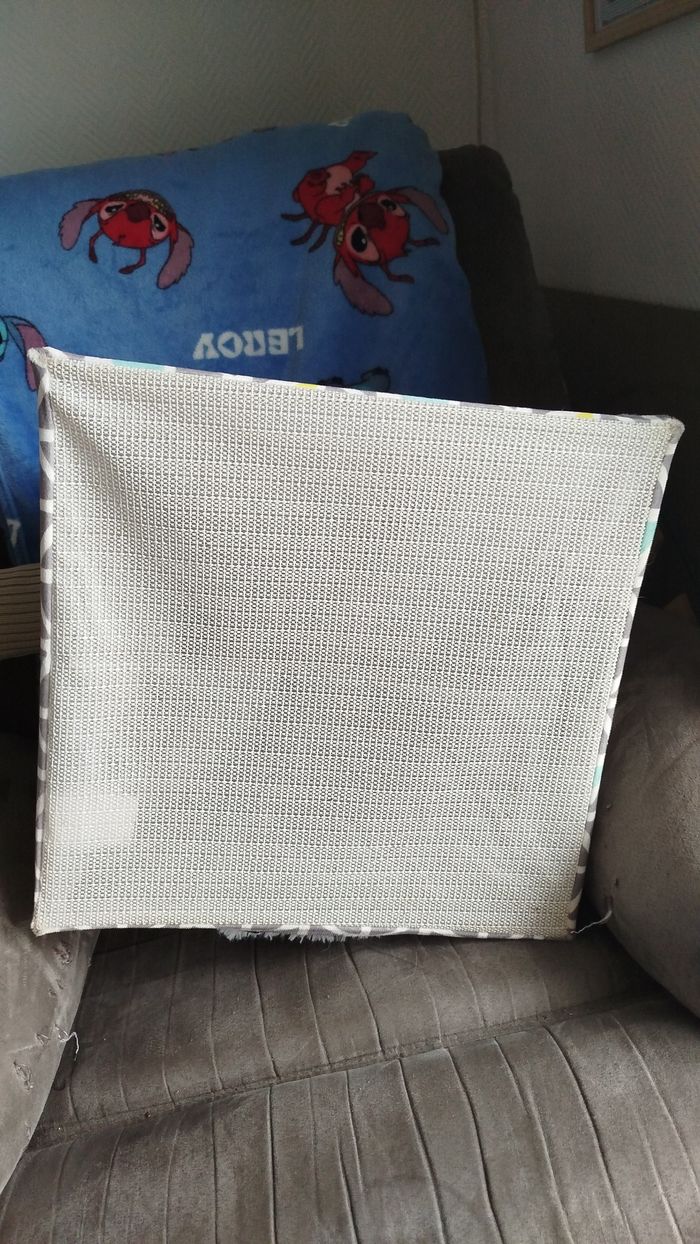 Jolie petite cabane pour chat en tissu - photo numéro 5