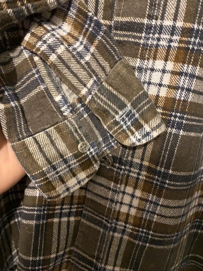 Chemise à carreaux - photo numéro 3