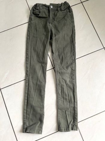 Pantalon T 9 ans Gémo vert Kaki
