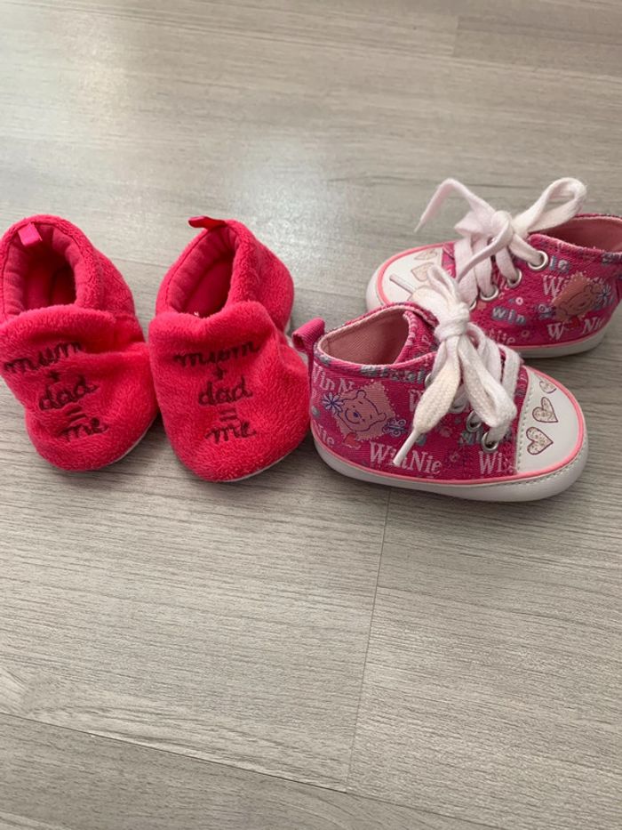 Chaussures taille 3/6 mois