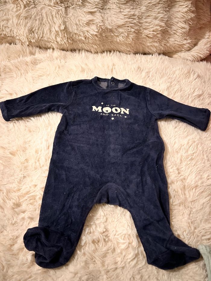 Pyjamas velours Kiabi - photo numéro 4