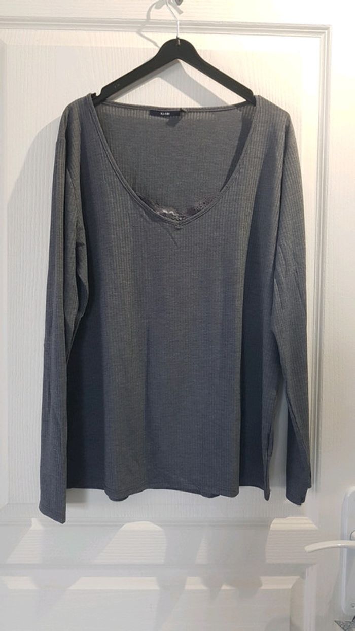 Haut dentelle gris Kiabi