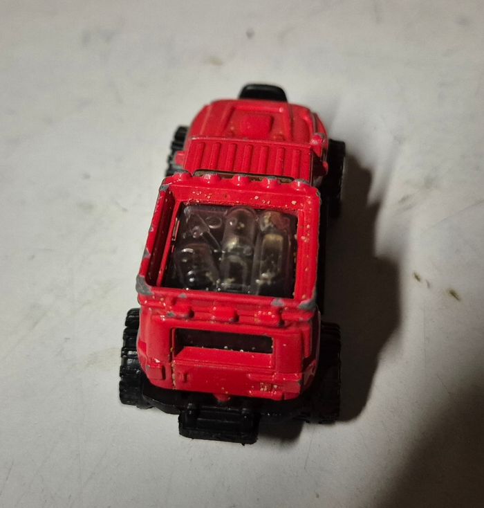 Voiture miniature Matchbox jeep wrangler superlift rouge - photo numéro 5