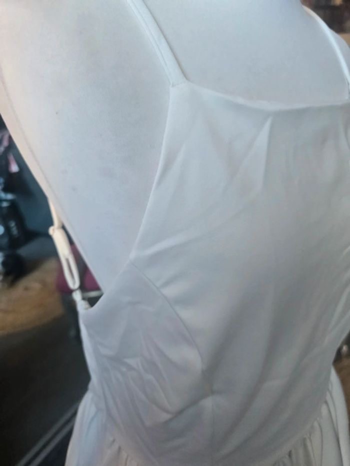 Robe dos nu sublime neuf avec etiquettes - photo numéro 6