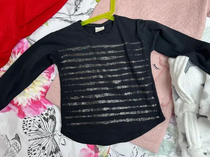 T shirt Zara fille 6 ans noir - photo numéro 2