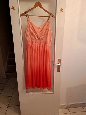 Robe très chic T42