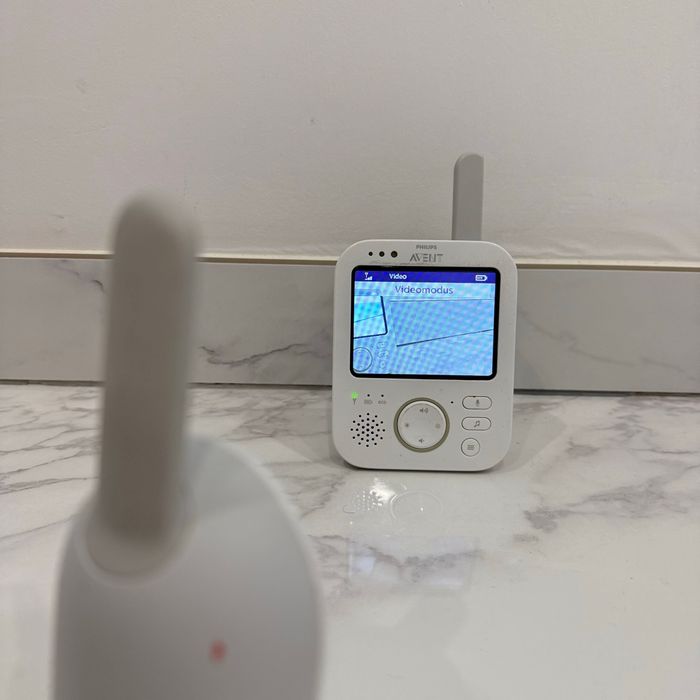 Babyphone écoute-bébé vidéo Philips Avent SCD843/26.