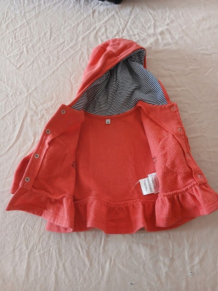 Veste 6 mois - photo numéro 2