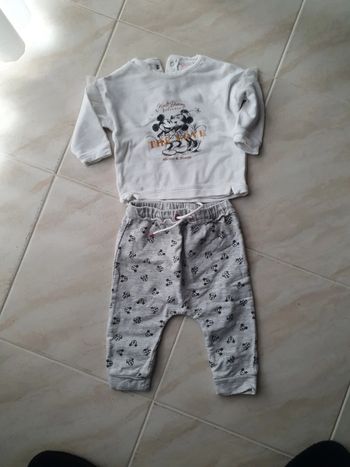 Conjunto branco e cinzento 9 meses