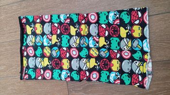 Tour de cou Marvel chaud et léger