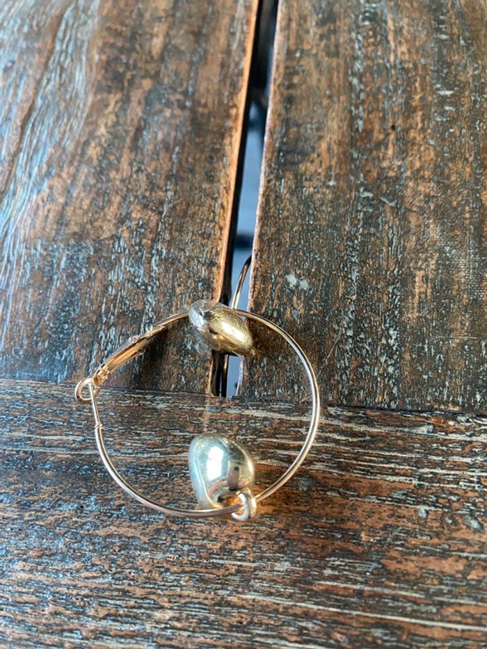 Magnifique paire de boucles d’oreilles avec cœurs - photo numéro 6