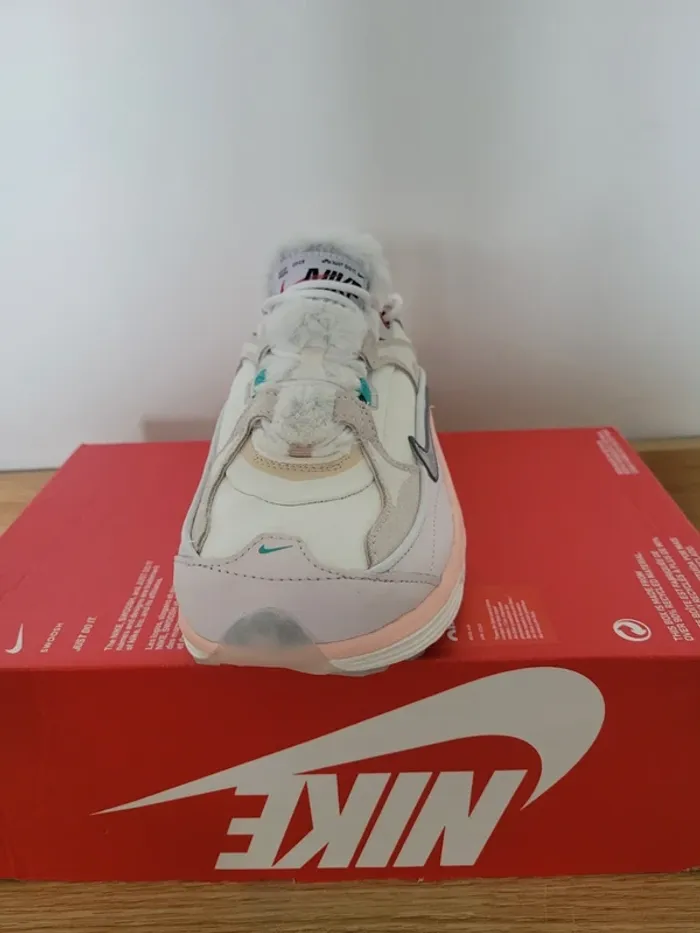 Nike Air Max Bliss T38,5 100% Authentique - photo numéro 9