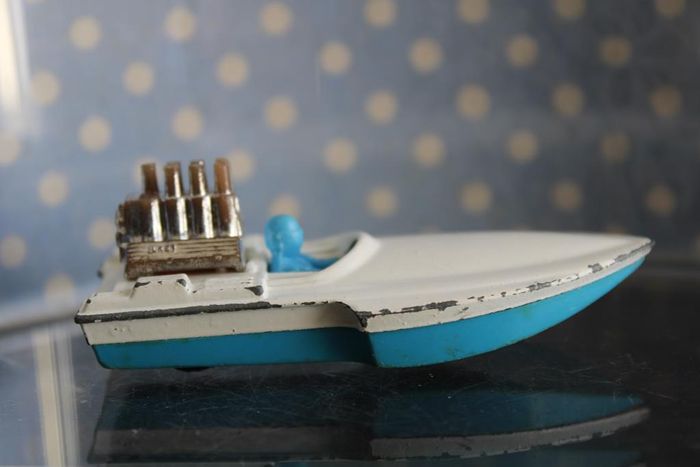 Matchbox canot à moteur miniature - photo numéro 6