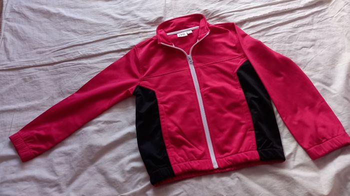 Veste ITS taille 6 ans (116 cm),
