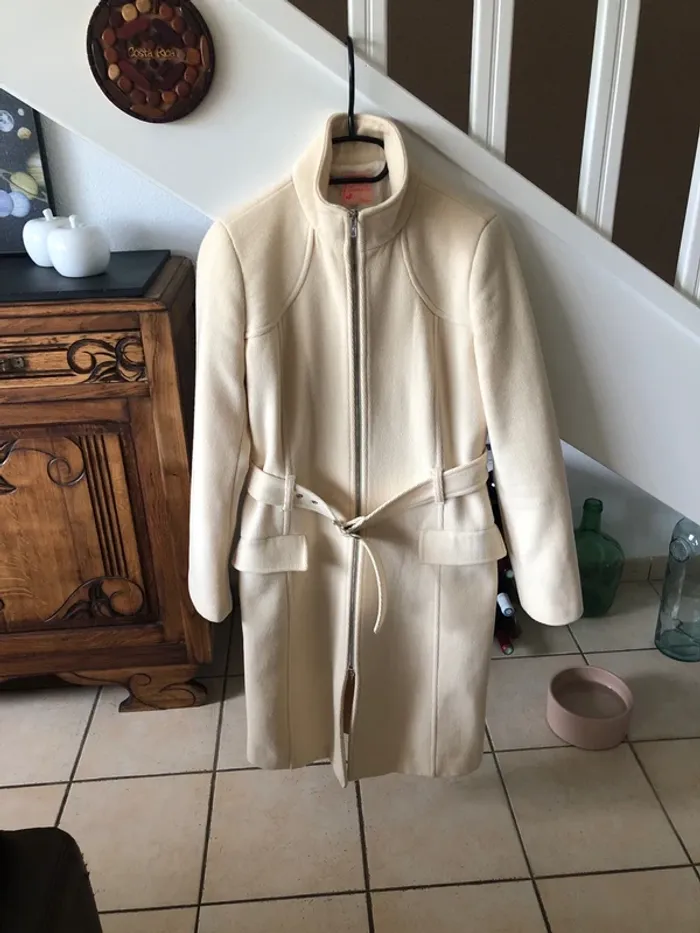 Manteau en Laine de la Marque ETAM T36
