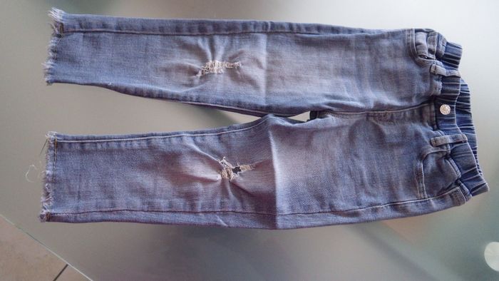 Lot de 7 leggings et pantalons en jean 4ans Vertbaudet et autres - photo numéro 5
