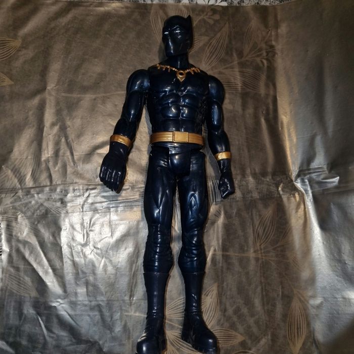 figurine MARVEL 30 cm