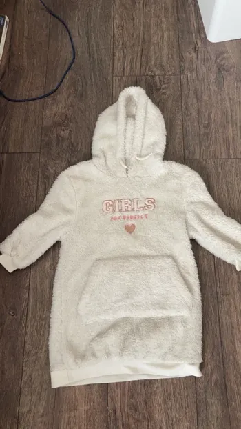 Pull blanc cassé long fille