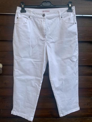 Pantacourt blanc taille 38