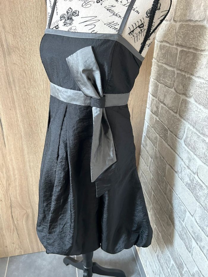 Robe de cocktail taille 38 - photo numéro 2
