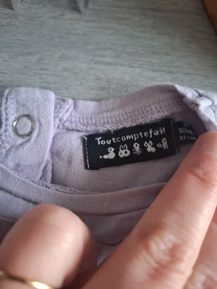 T-shirt a manche longue taille 18 mois - photo numéro 3