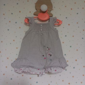 Robe grise