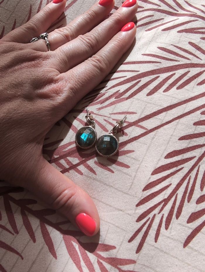 Superbe paire de boucles d'oreilles en argent et Labradorite - photo numéro 2