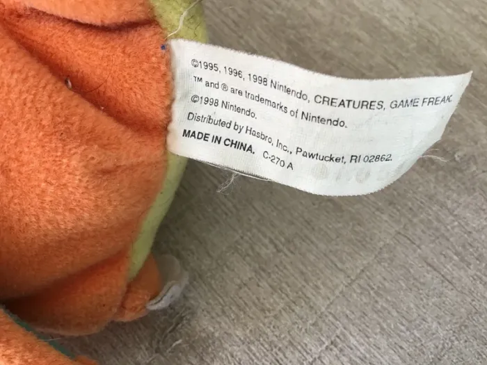 Vintage 1995 peluche pokemon dracaufeu - photo numéro 3